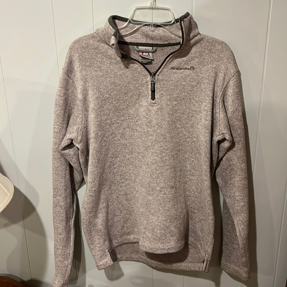 Avalanche, medium, tan